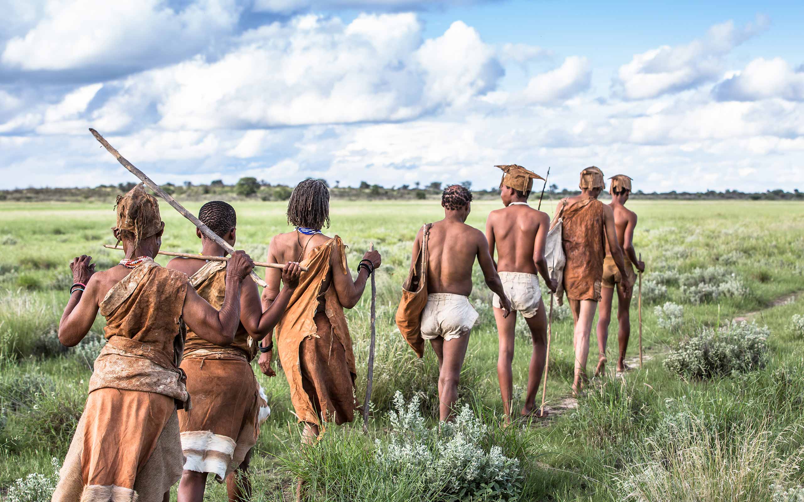 enkosi-africa-safari-botswana-kalahari-plains-camp-wilderness-bushmen