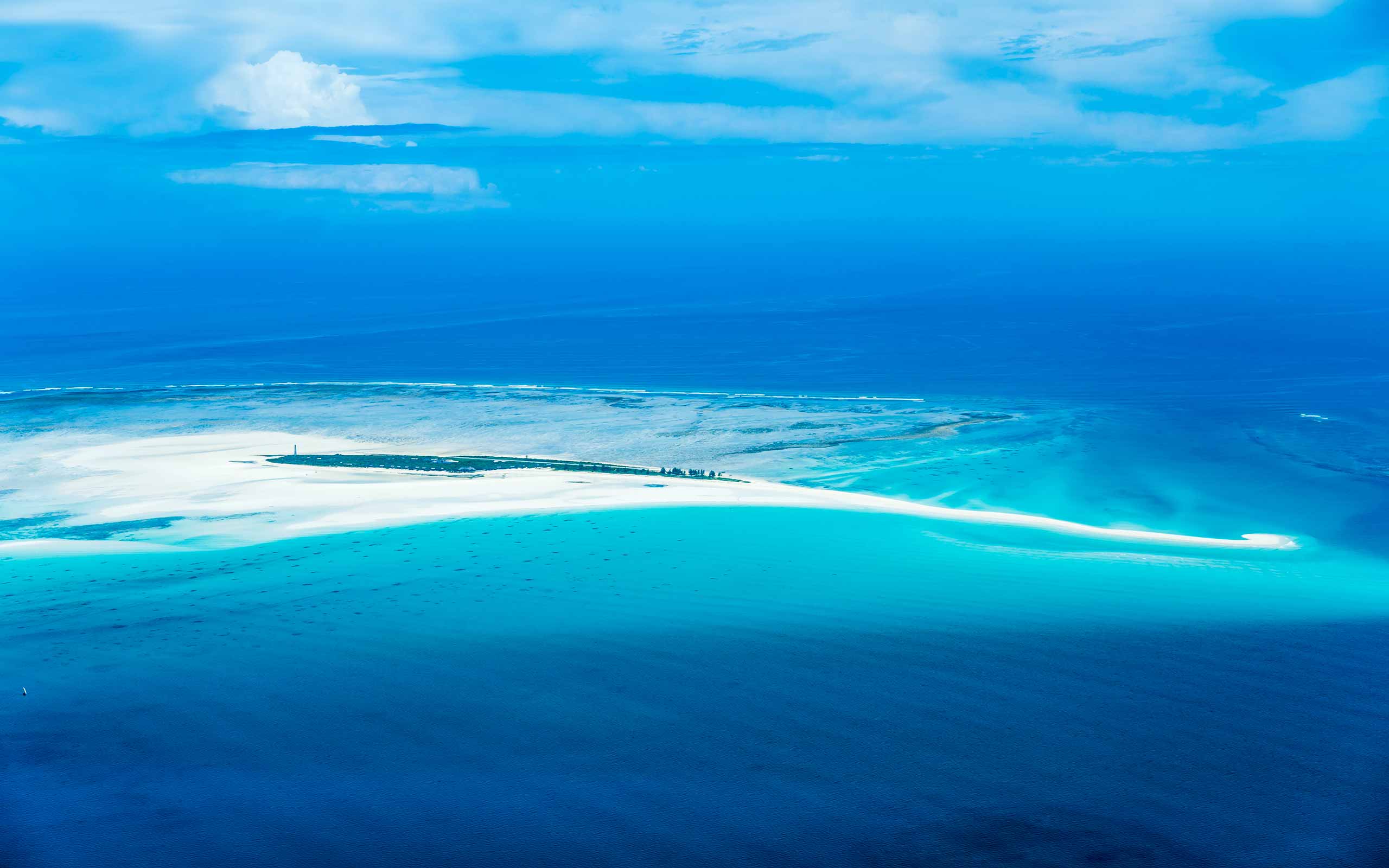 enkosi-africa-safari-mozambique-quirimbas-medjumbe-island-anantara-birdseye